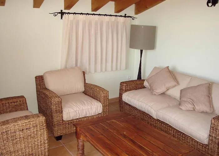 Hostal La Cerollera