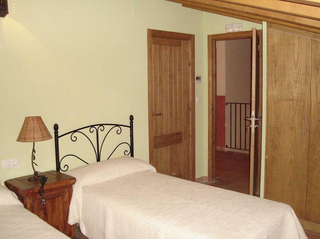 Hostal * La Cerollera